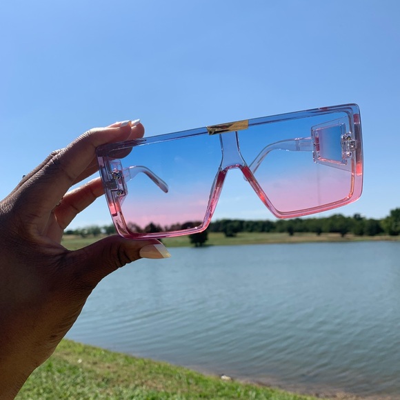 Oversized Rectangular Frames - Picture 2 of 6